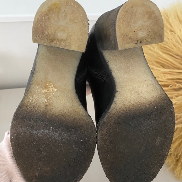 Classic Chanel CC lock bootie - Picture 8 of 9